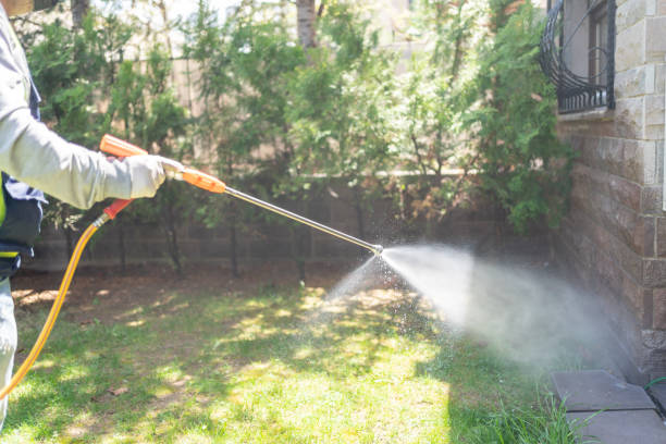 Best Commercial Pest Control Services  in Maumelle, AR